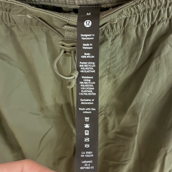 Lululemon Evergreen Jogger in Medium Olive - Picture 5 of 5